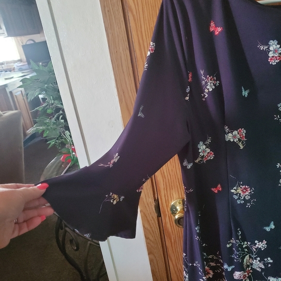 Dress - Picture 3 of 4